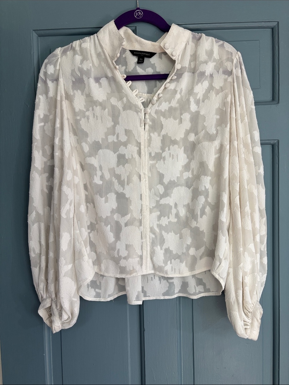 Ivory Floral Jacquard Button-Front Blouse
